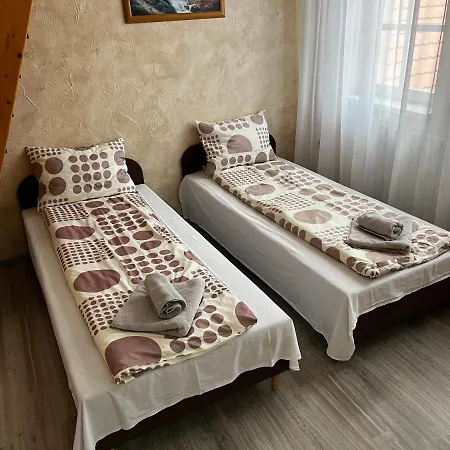 Apartment Origo Vendeghaz 2 *